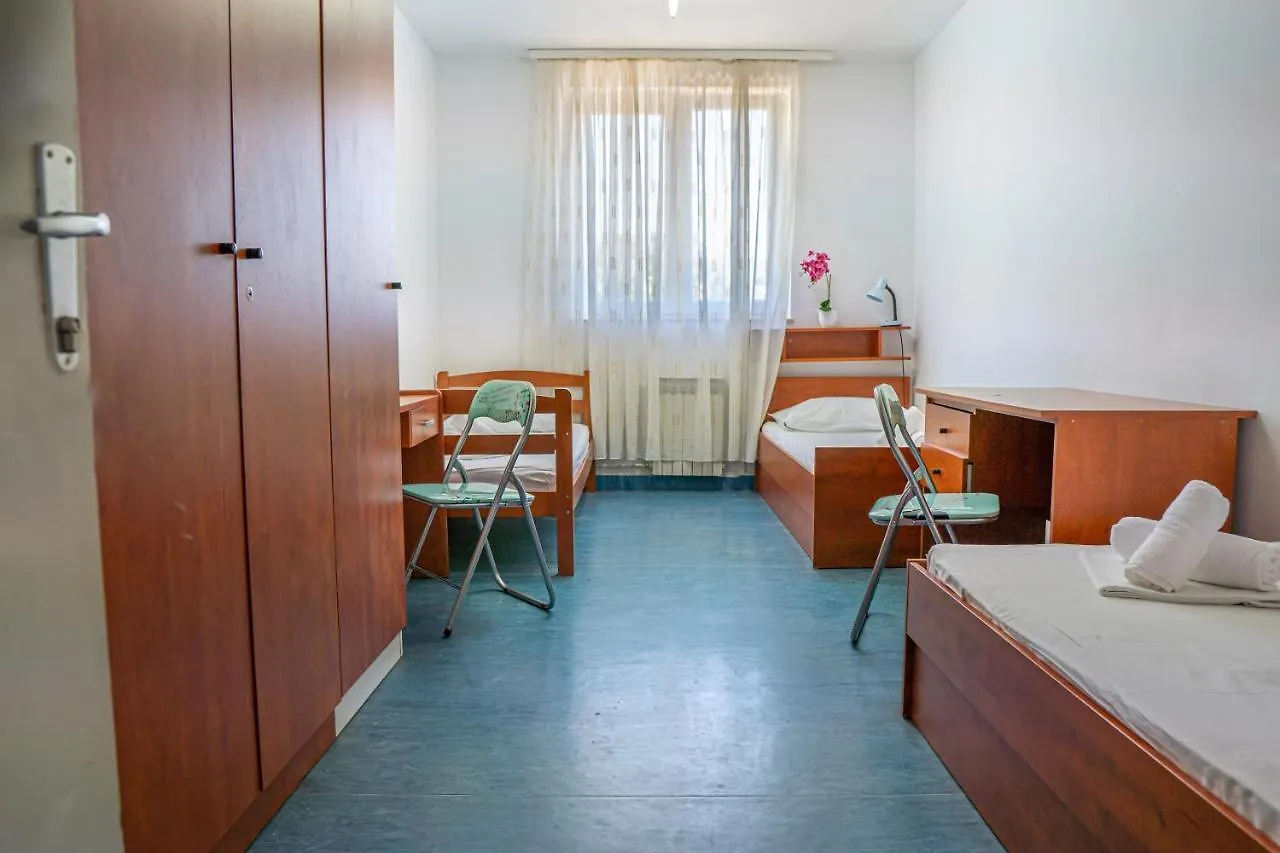 HoSTel Dujam Split